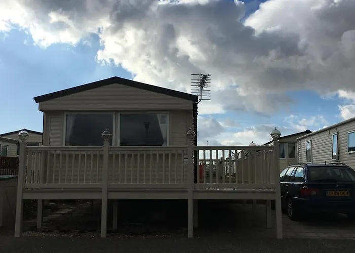 Caravan By The Sea Trecco Bay
