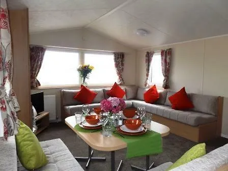 Caravan By The Sea Trecco Bay